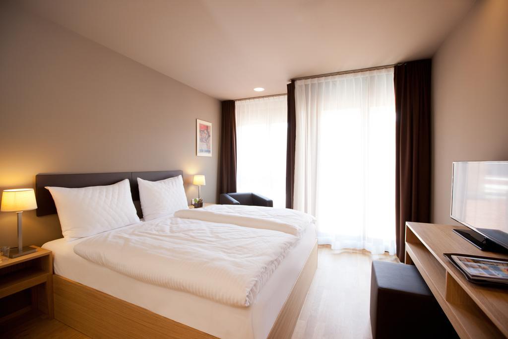 Hotel Am Garnmarkt Гётцис Экстерьер фото