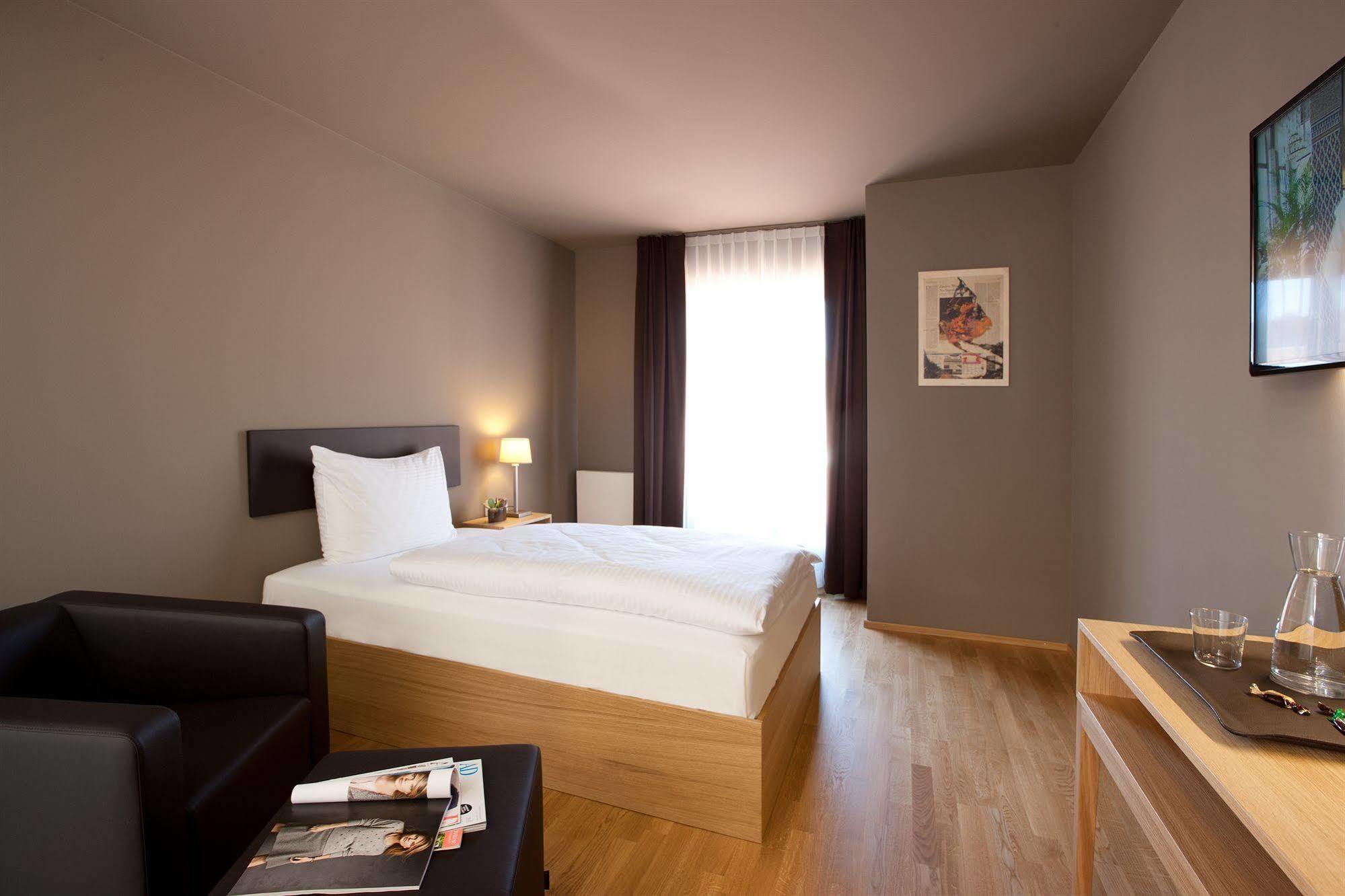 Hotel Am Garnmarkt Гётцис Экстерьер фото